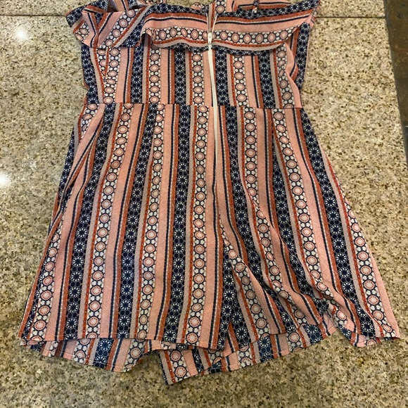 CUTE PATTERNED ROMPER - Picture 2 of 3